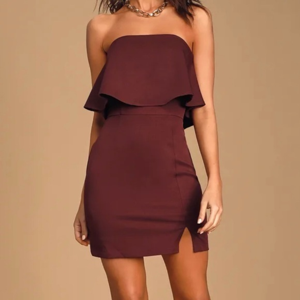 Lulus Kiani Burgundy Ruffle Strapless Bodycon
Mini Dress SMALL
